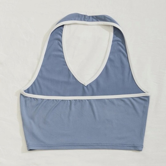 Crop halter crop top - Picture 2 of 4